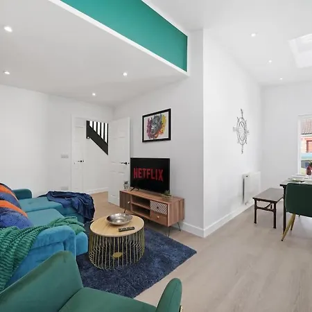 Beautiful House With Private Garden - Mycityhaven בריסטול